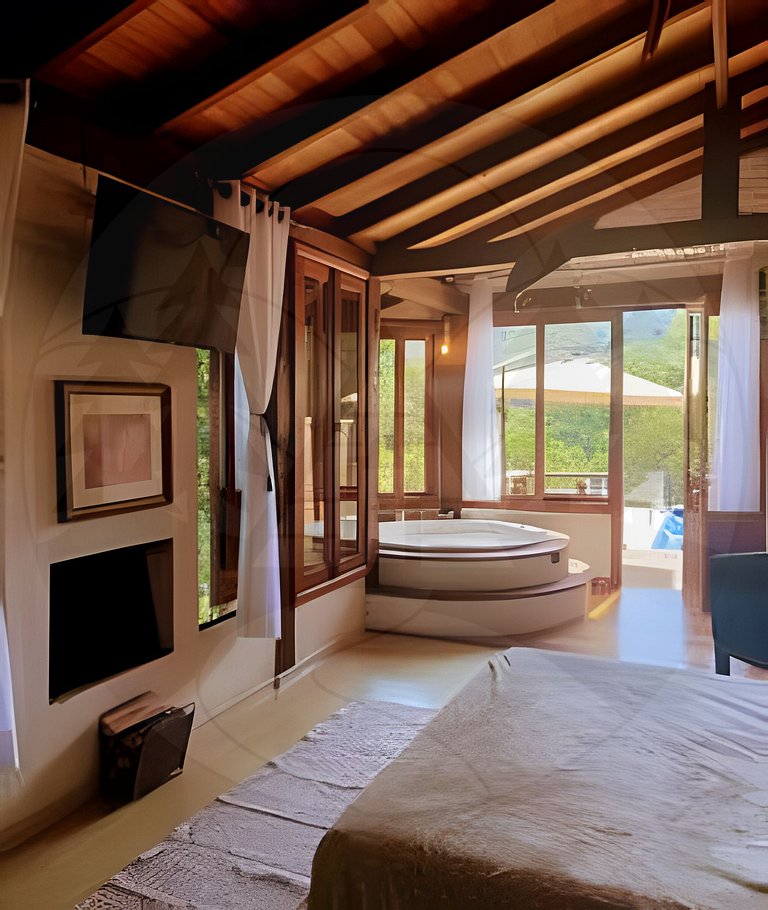 Suíte c/ Café, Hidro, Lareira e Piscina - 20min SP