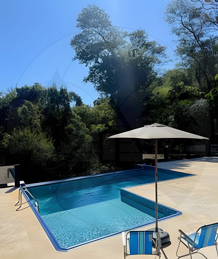 Suíte c/ Café, Hidro, Lareira e Piscina - 20min SP