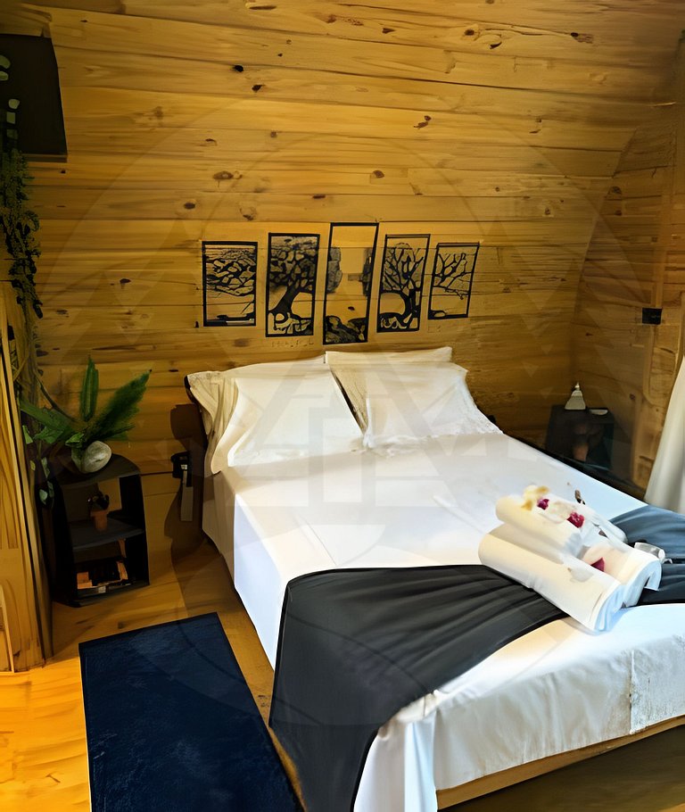 Cabana do Bosque com Hidromassagem e Café da manhã