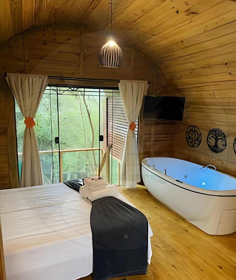 Cabana do Bosque com Hidromassagem e Café da manhã