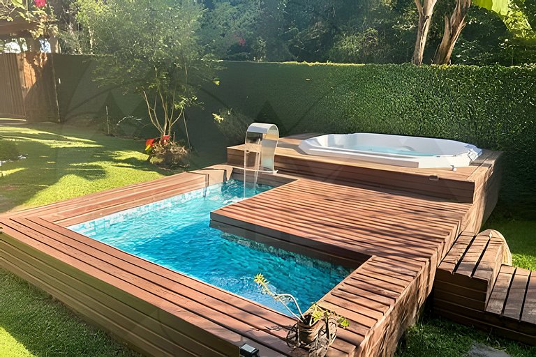 Refúgio com Hidro e Lareira na Serra da Cantareira