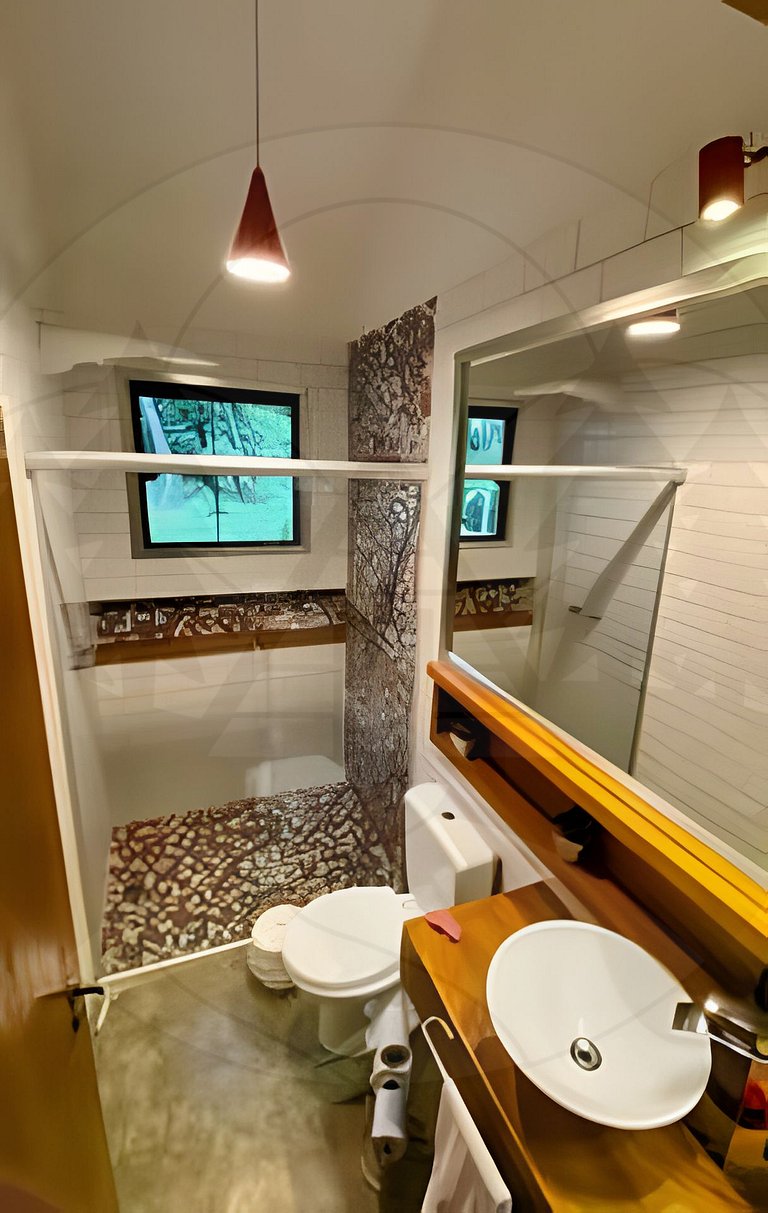 Refúgio com Hidro e Lareira na Serra da Cantareira