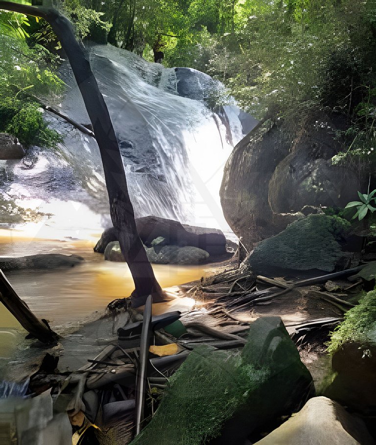 Refúgio com Hidro e Lareira na Serra da Cantareira