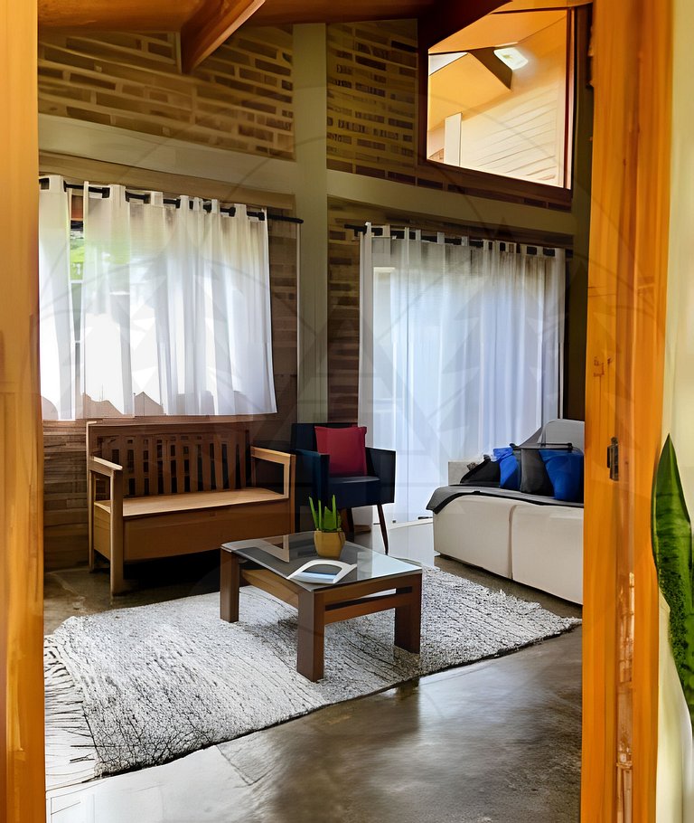 Refúgio com Hidro e Lareira na Serra da Cantareira