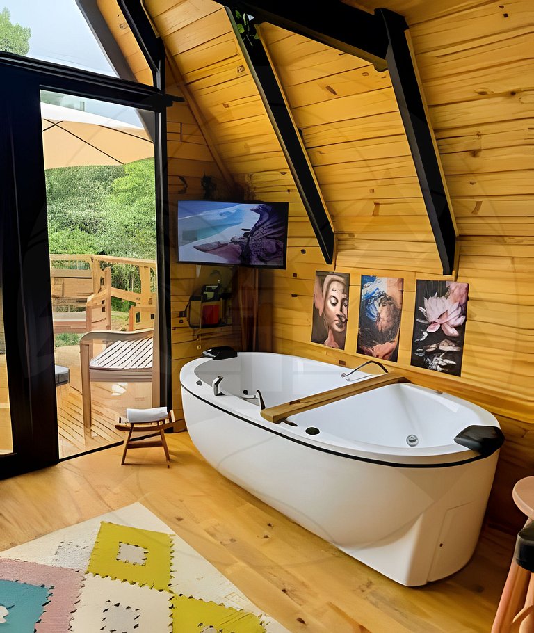 Cabana c/ Hidro, Lareira e Café na Rota do Vinho