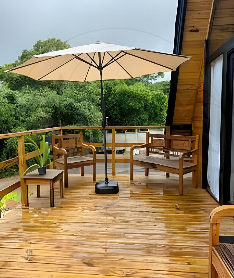 Cabana c/ Hidro, Lareira e Café na Rota do Vinho