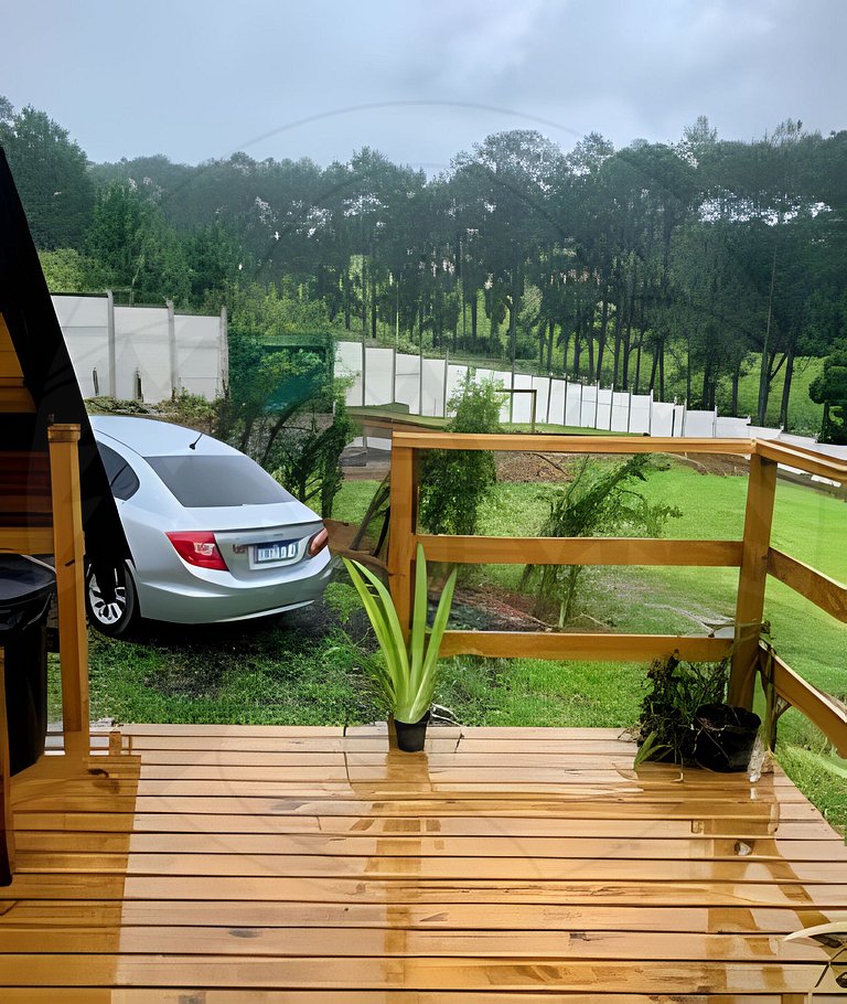 Cabana c/ Hidro, Lareira e Café na Rota do Vinho