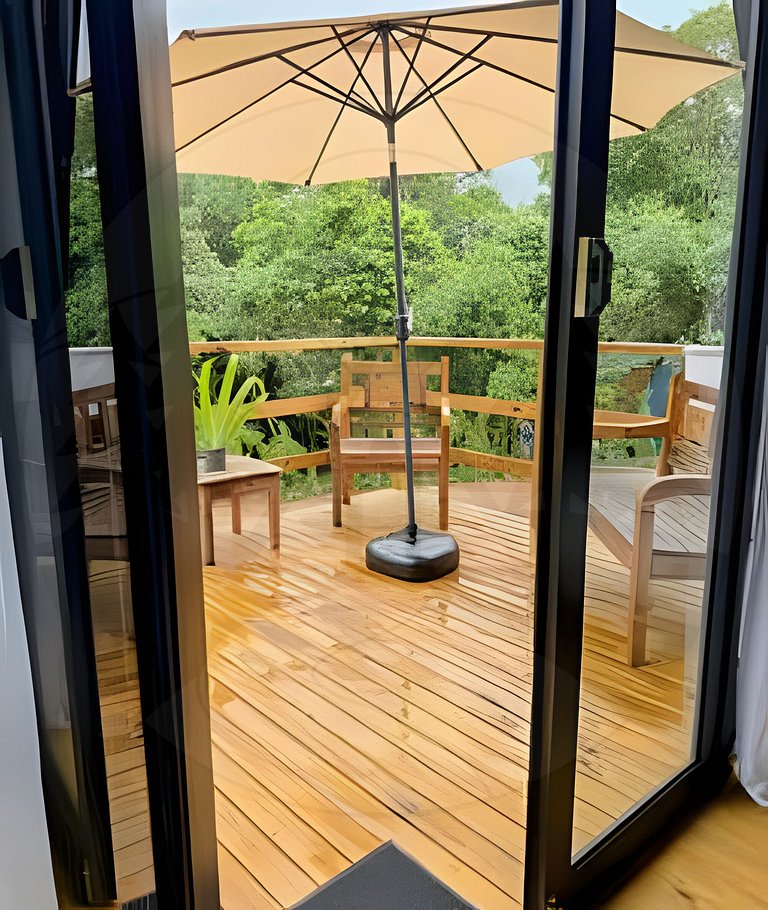 Cabana c/ Hidro, Lareira e Café na Rota do Vinho