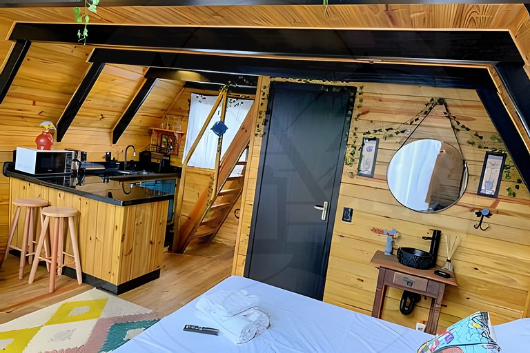 Cabana c/ Hidro, Lareira e Café na Rota do Vinho