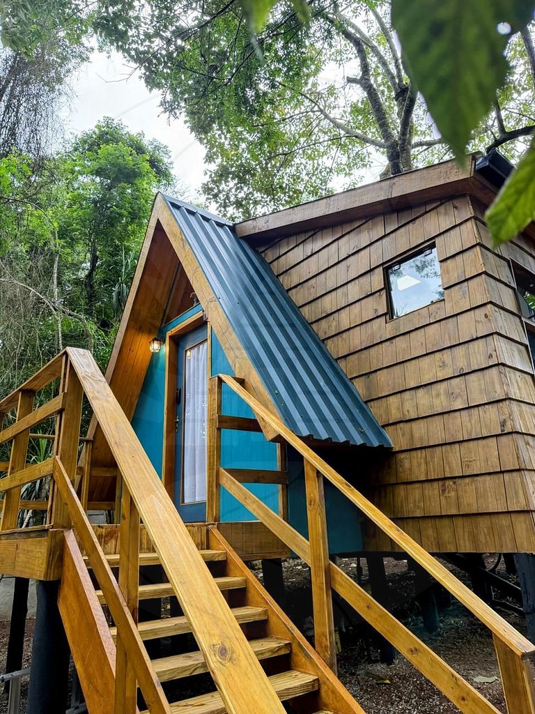 Cabana c/ Hidromassagem e Lareira na Rota do Vinho