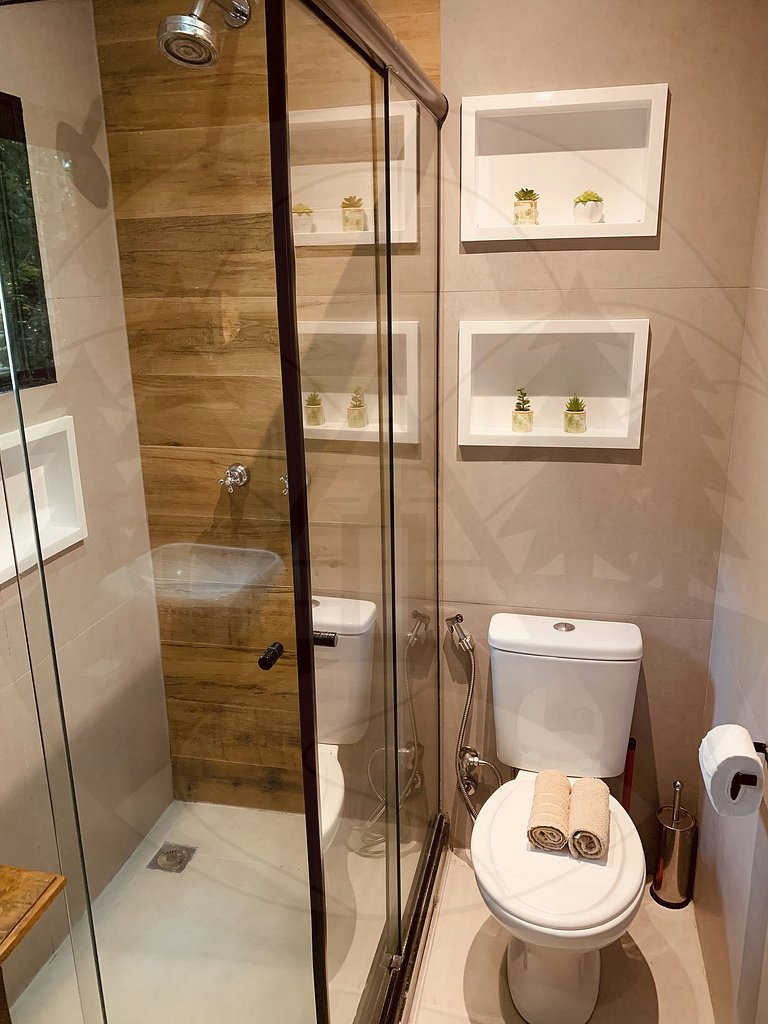 Cabana na Serra da Cantareira com Hidro e Lareira