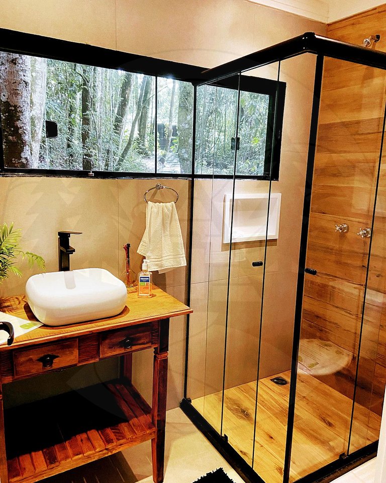 Cabana na Serra da Cantareira com Hidro e Lareira