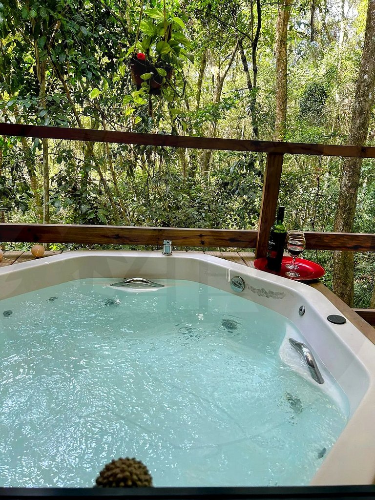 Cabana na Serra da Cantareira com Hidro e Lareira