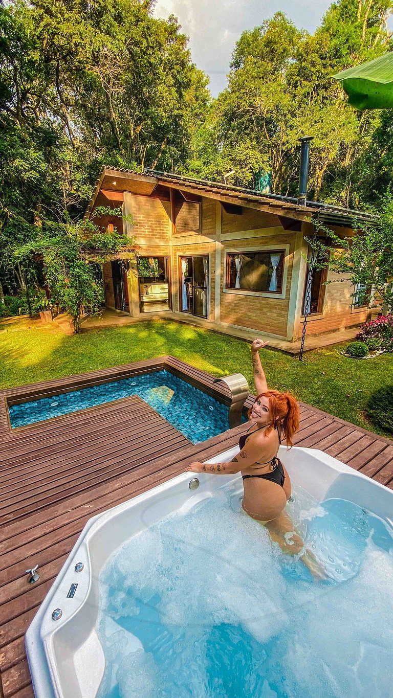 Refúgio com Hidro e Lareira na Serra da Cantareira