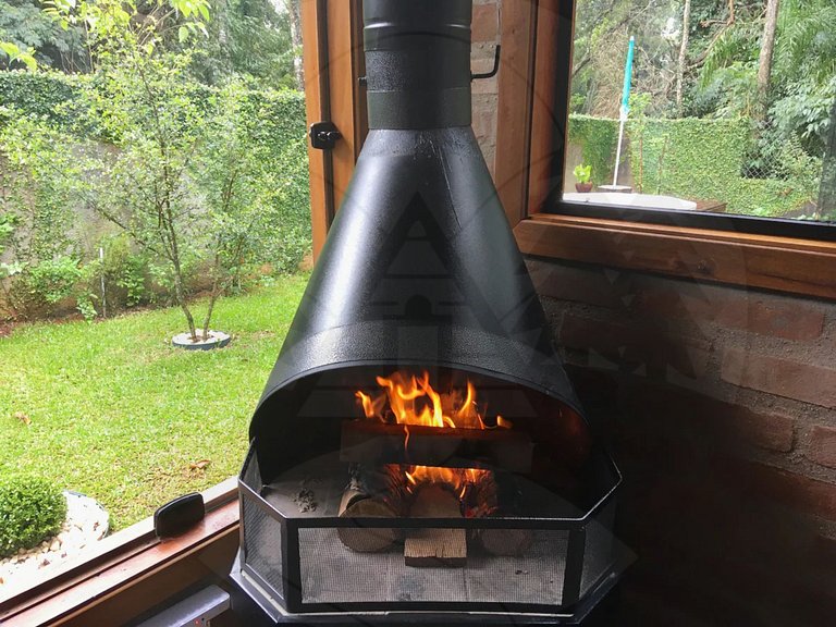 Refúgio com Hidro e Lareira na Serra da Cantareira