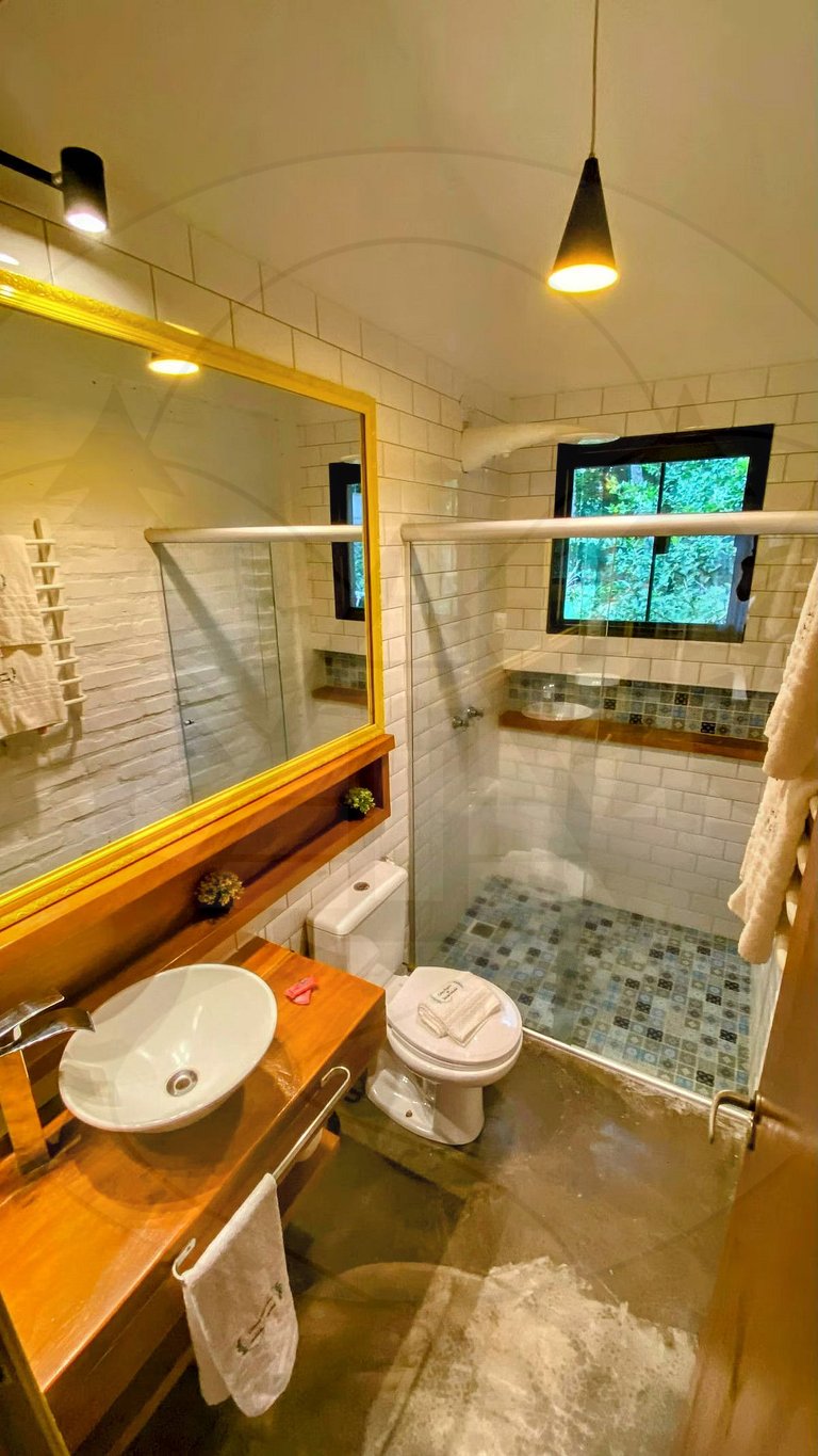 Refúgio com Hidro e Lareira na Serra da Cantareira