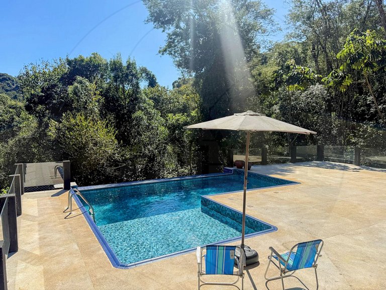Suíte c/ Hidro, Lareira e Piscina - 20min SP