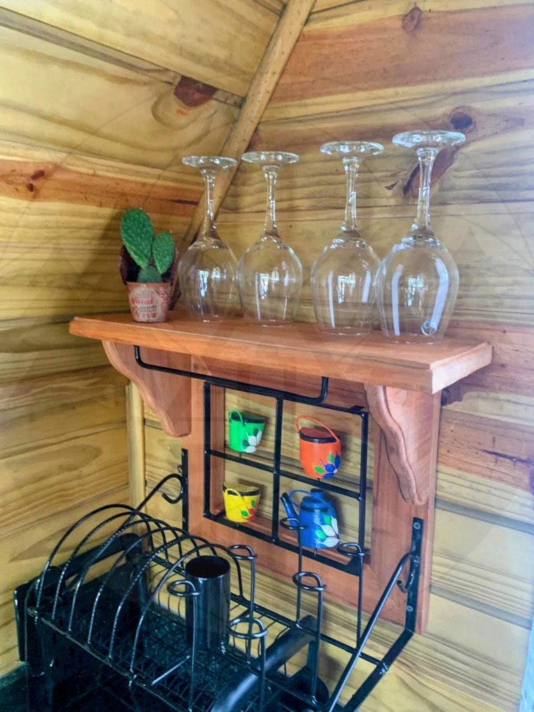 Cabana c/ Hidro, Lareira e Café na Rota do Vinho