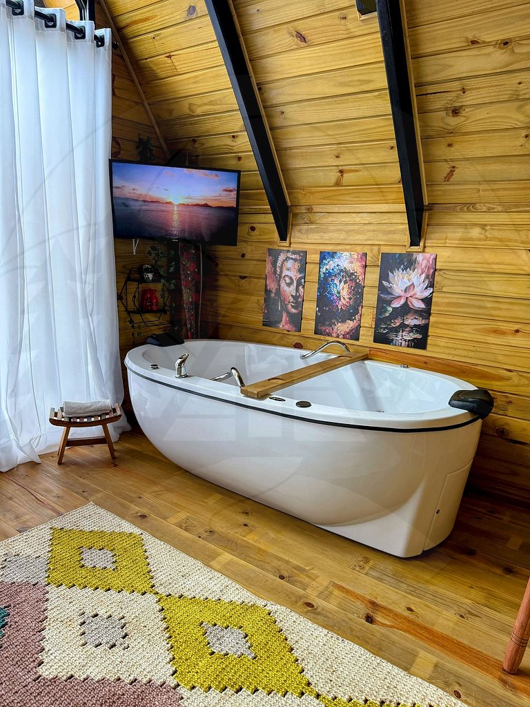 Cabana c/ Hidro, Lareira e Café na Rota do Vinho