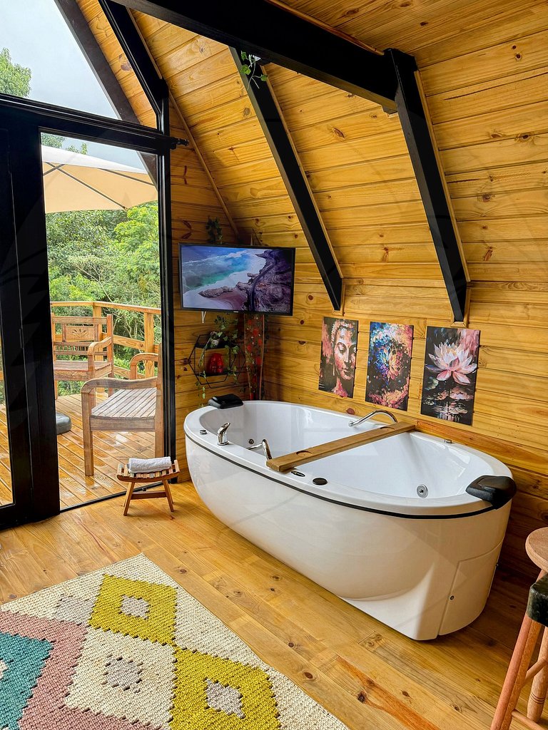 Cabana c/ Hidro, Lareira e Café na Rota do Vinho