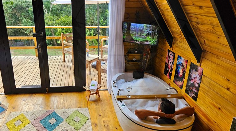 Cabana c/ Hidro, Lareira e Café na Rota do Vinho