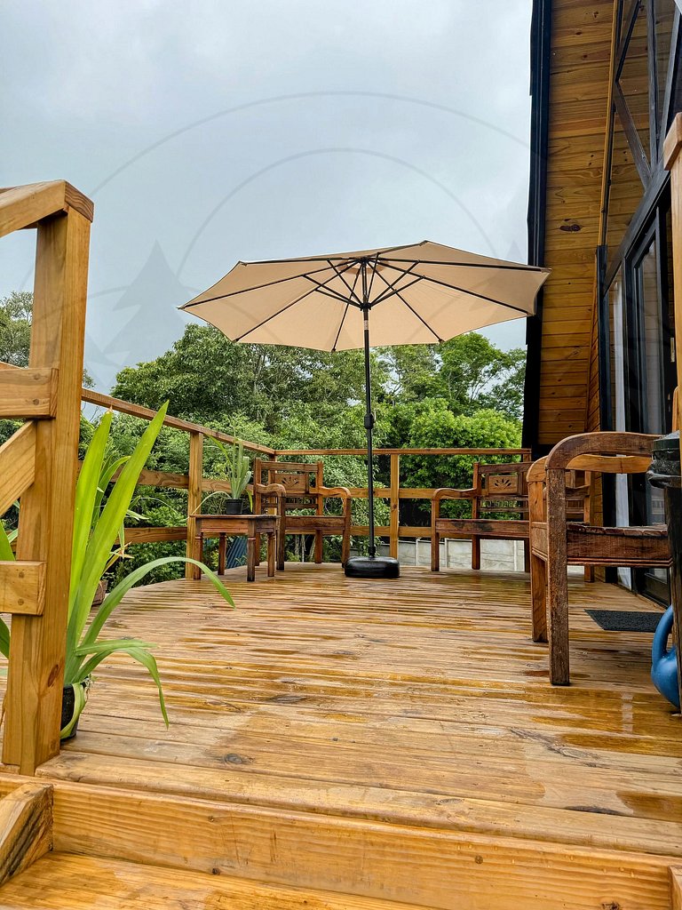 Cabana c/ Hidro, Lareira e Café na Rota do Vinho