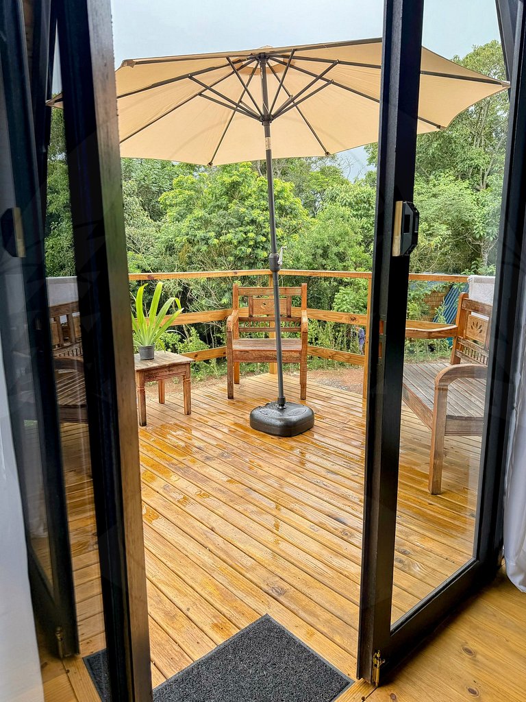 Cabana c/ Hidro, Lareira e Café na Rota do Vinho