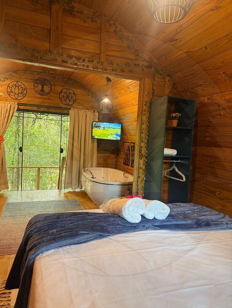 Cabana Barril do Lago com Hidro e Café da Manhã