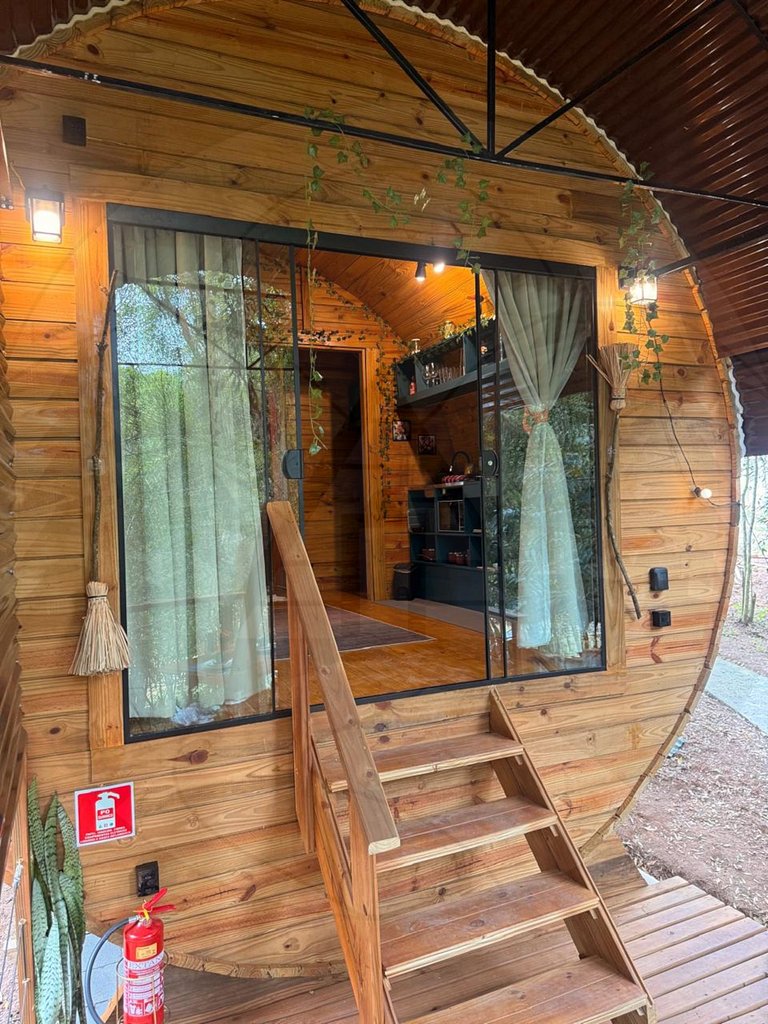 Cabana Barril do Lago com Hidro e Café da Manhã