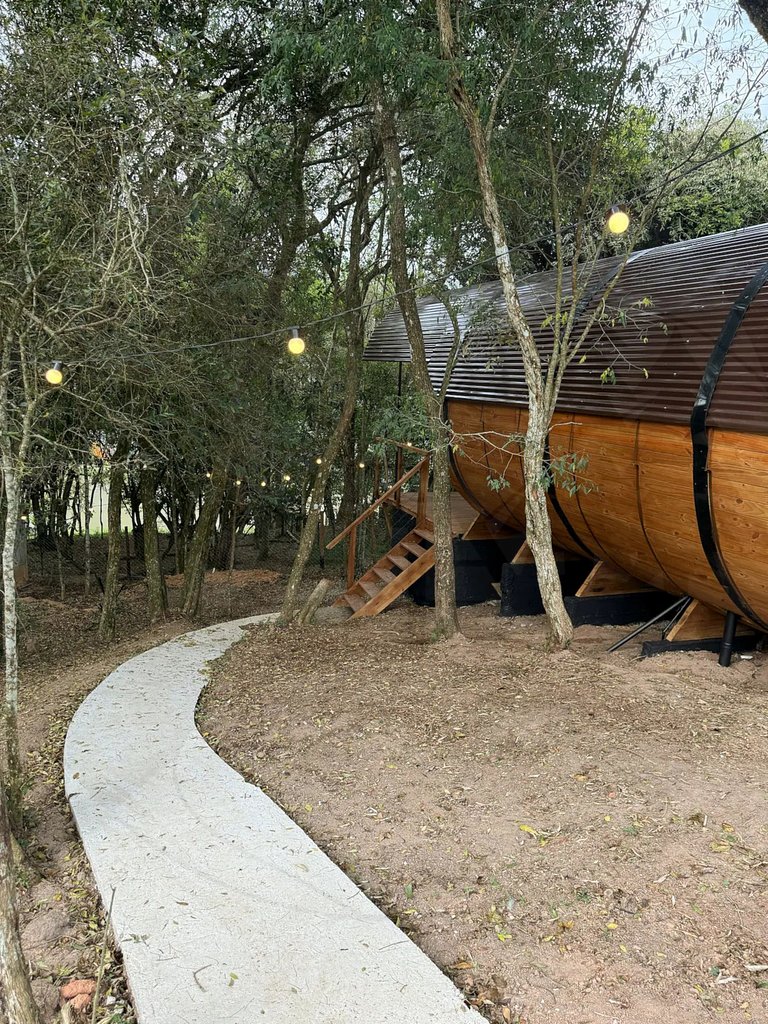 Cabana Barril do Lago com Hidro e Café da Manhã