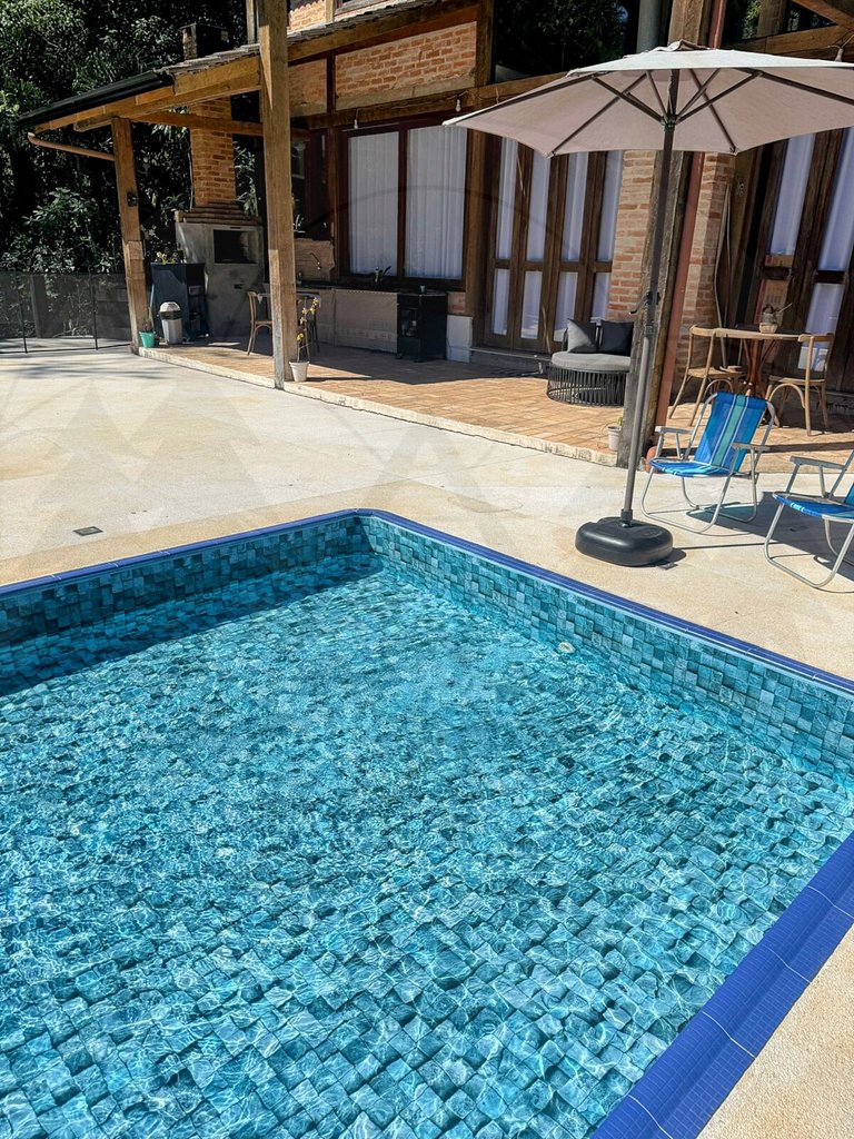 Suíte c/ Hidro, Lareira e Piscina - 20min SP