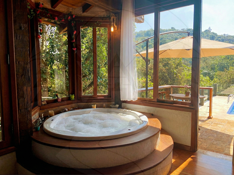 Suíte c/ Café, Hidro, Lareira e Piscina - 20min SP