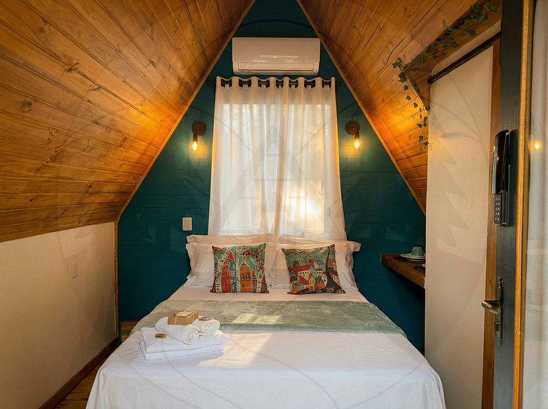 Cabana c/ Banheira e Lareira na Rota do Vinho